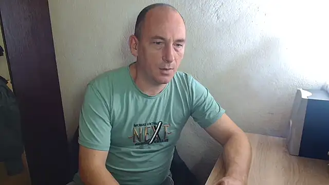 Snapshot of Johan___Barker chatting on 10-06-25, 10:38 Johan   Barker online show from 10-06-25, 10:38