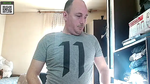 Snapshot of Johan___Barker chatting on 01-27-25, 12:48 Johan   Barker online show from 01-27-25, 12:48