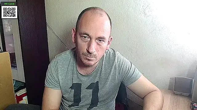 Snapshot of Johan___Barker chatting on 03-01-25, 08:13 Johan   Barker online show from 03-01-25, 08:13