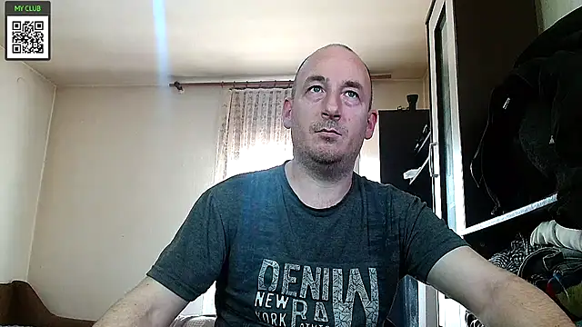 Snapshot of Johan___Barker chatting on 02-10-25, 11:15 Johan   Barker online show from 02-10-25, 11:15