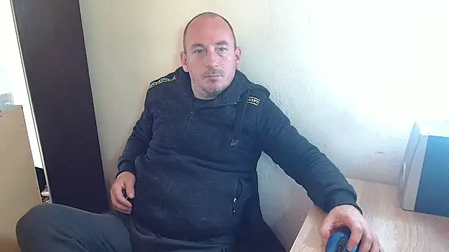 Johan   Barker online show from 10-28-25, 12:26