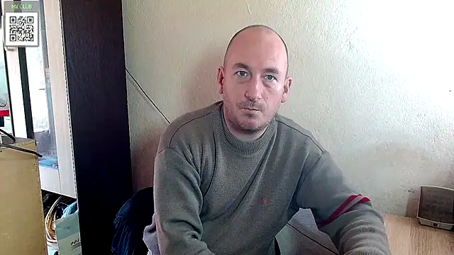 Snapshot of Johan___Barker chatting on 03-20-25, 10:54 Johan   Barker online show from 03-20-25, 10:54