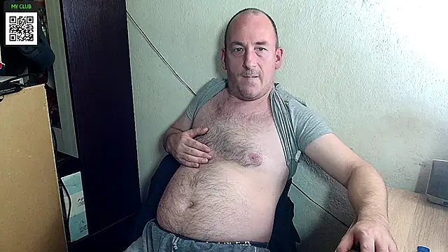Snapshot of Johan___Barker chatting on 01-27-25, 03:50 Johan   Barker online show from 01-27-25, 03:50