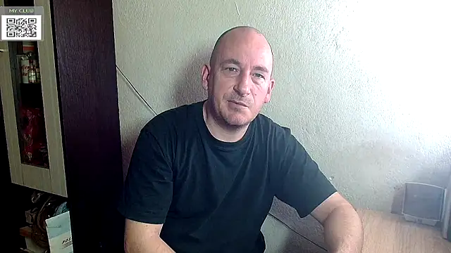 Snapshot of Johan___Barker chatting on 03-19-25, 05:52 Johan   Barker online show from 03-19-25, 05:52