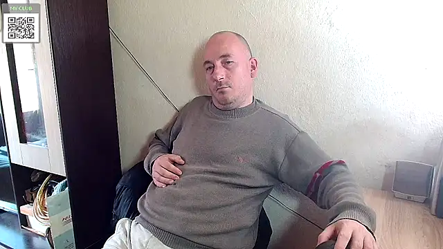 Snapshot of Johan___Barker chatting on 03-19-25, 08:55 Johan   Barker online show from 03-19-25, 08:55