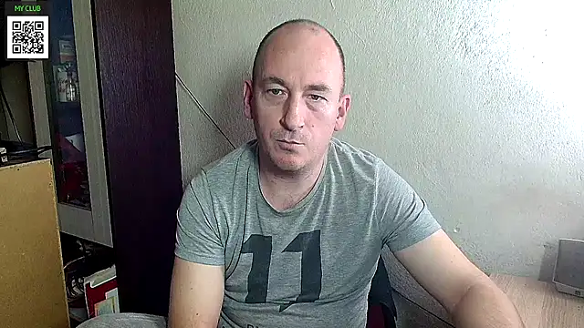 Snapshot of Johan___Barker chatting on 02-23-25, 03:40 Johan   Barker online show from 02-23-25, 03:40
