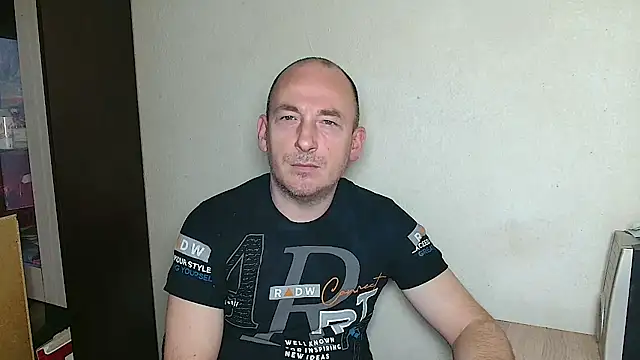 Johan   Barker online show from 01-10-26, 12:44