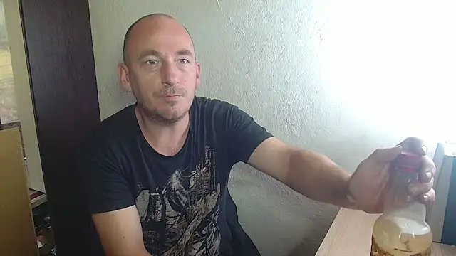 Johan   Barker online show from 11-08-25, 01:03