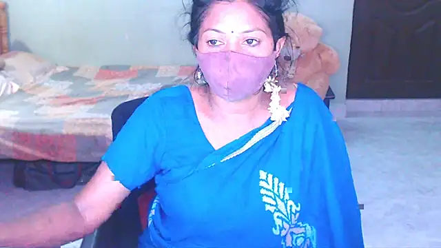 Snapshot of Novapol chatting on 06-11-26, 05:43 Novapol online show from 06-11-26, 05:43