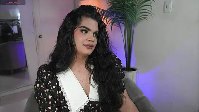 artechloe online show from 10-10-25, 09:04