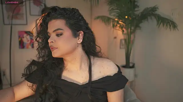 artechloe online show from 12-18-25, 12:05