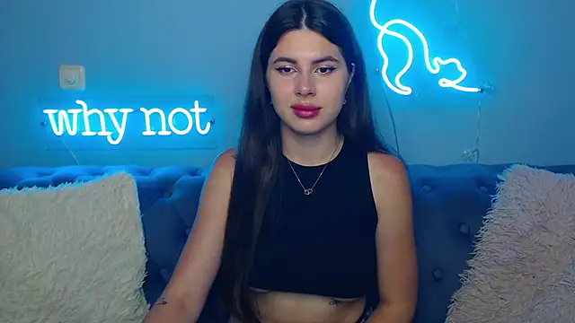 Snapshot of ViollinaLove chatting on 07-10-26, 04:45 ViollinaLove online show from 07-10-26, 04:45