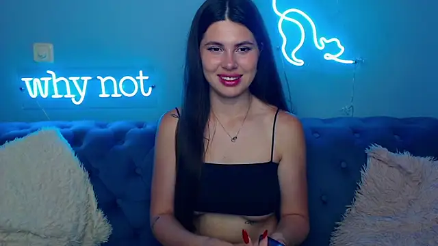 Snapshot of ViollinaLove chatting on 06-28-26, 04:52 ViollinaLove online show from 06-28-26, 04:52