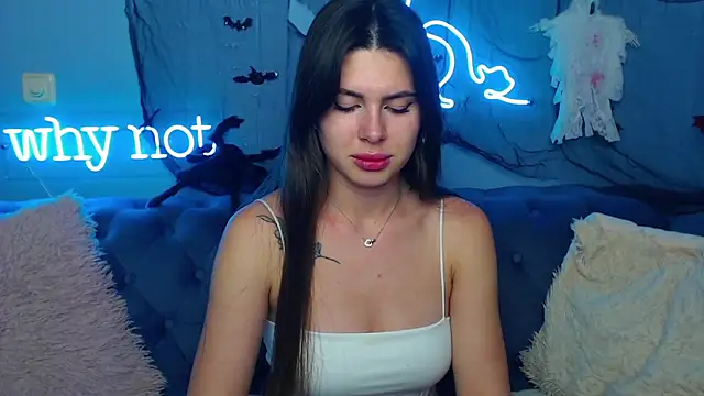 ViollinaLove online show from 11-01-25, 05:51