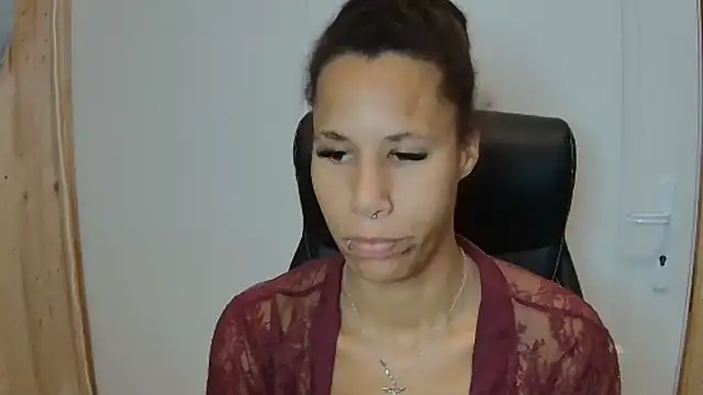 AaliyahHarris online show from 10-11-25, 08:21