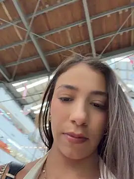 Snapshot of Hall_16 chatting on 06-16-26, 07:47 Hall 16 online show from 06-16-26, 07:47