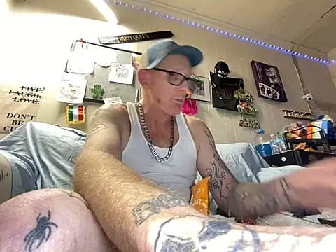 Snapshot of CLoSpunkmeyer69 chatting on 02-17-26, 07:49 CLoSpunkmeyer69 online show from 02-17-26, 07:49