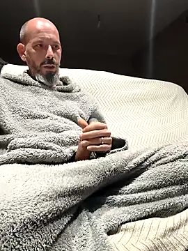 Snapshot of 207RCCam chatting on 02-15-26, 10:20 207RCCam online show from 02-15-26, 10:20