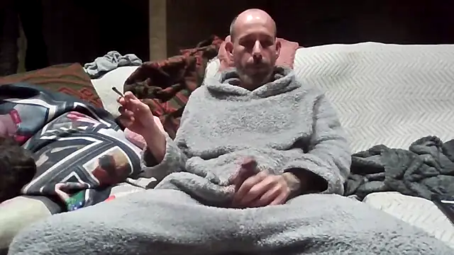 Snapshot of 207RCCam chatting on 11-15-25, 06:28 207RCCam online show from 11-15-25, 06:28