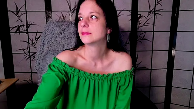  Sweetlonglips  online show from 06-12-26, 06:22