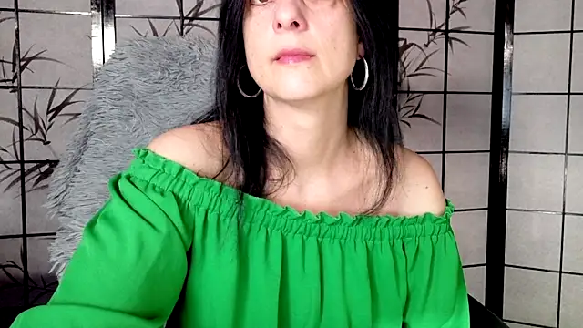 Snapshot of _Sweetlonglips_ chatting on 02-19-26, 08:00 Sweetlonglips online show from 02-19-26, 08:00