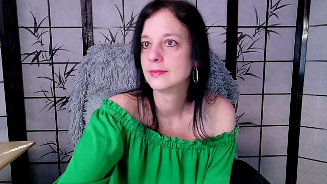  Sweetlonglips  online show from 04-24-26, 07:54