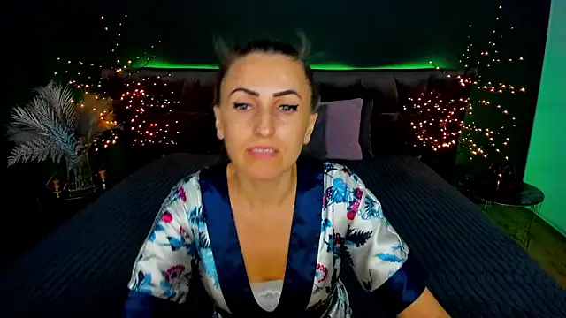 Rebecca Diamond online show from 09-17-25, 05:42