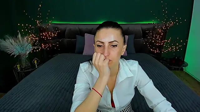 Rebecca Diamond online show from 03-20-25, 12:32