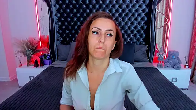 Rebecca Diamond online show from 06-08-26, 06:03