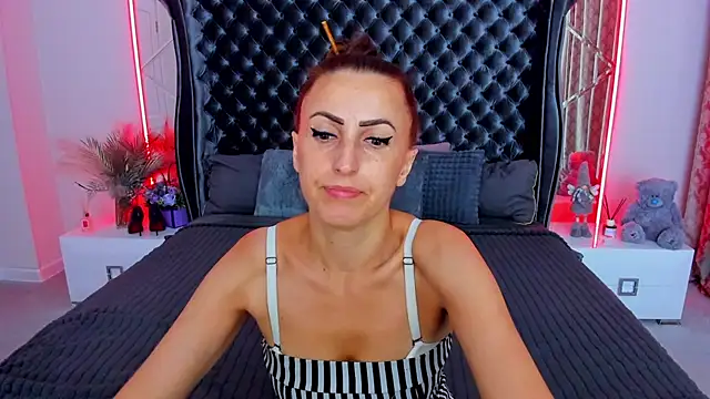 Rebecca Diamond online show from 07-16-26, 05:26