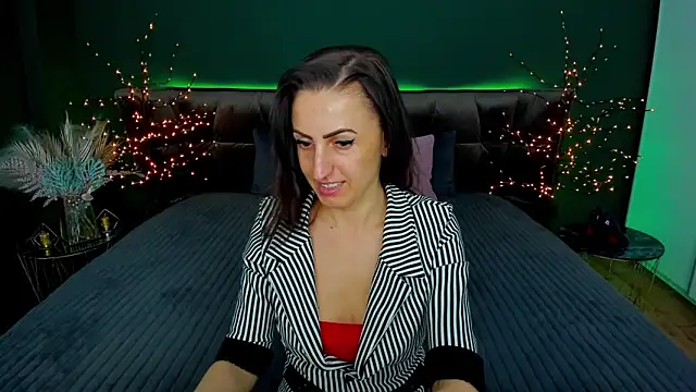 Rebecca Diamond online show from 03-16-25, 12:22