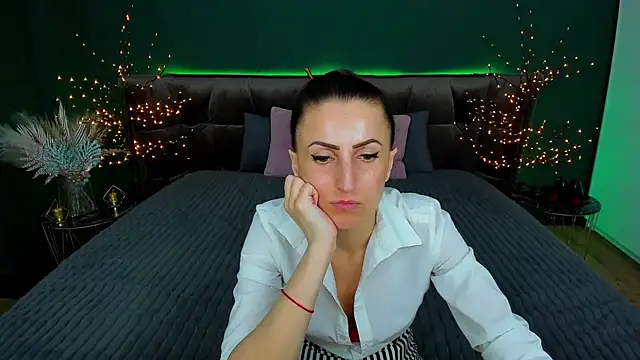 Rebecca Diamond online show from 03-20-25, 03:36