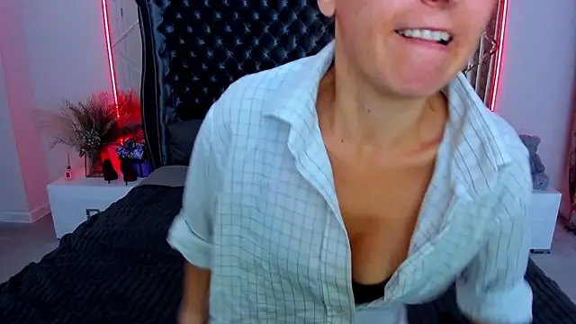 Rebecca Diamond online show from 07-10-26, 11:54