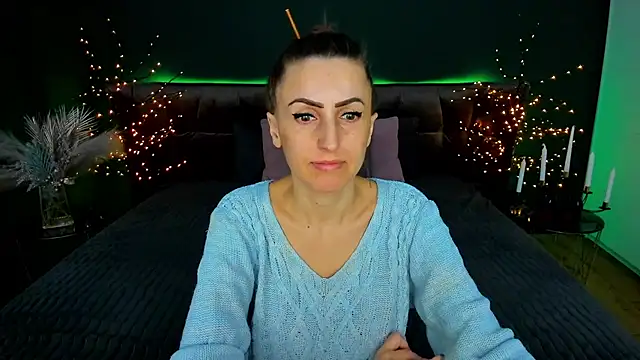 Rebecca Diamond online show from 02-03-26, 06:33