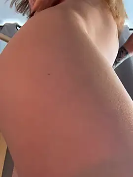 curchez  online show from 01-17-26, 06:55