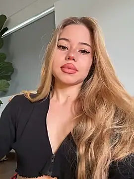 curchez  online show from 02-24-26, 07:59