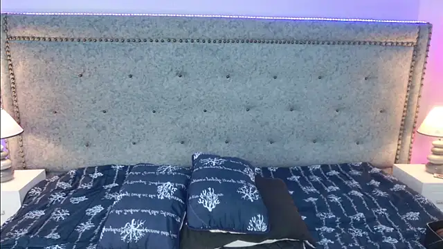 Snapshot of JackyNorris chatting on 10-21-25, 11:53 JackyNorris online show from 10-21-25, 11:53