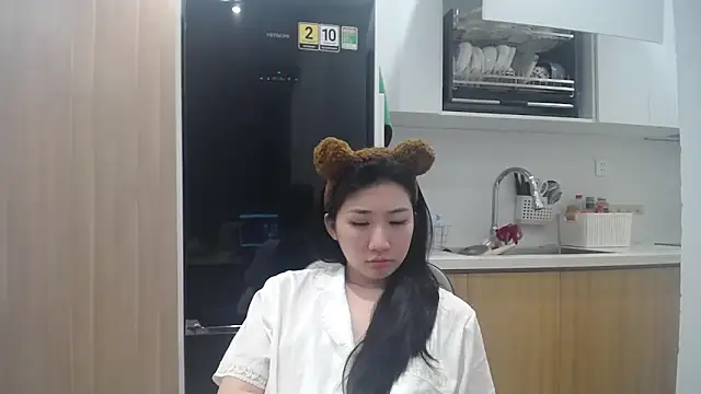 Asiagirll online show from 05-20-26, 12:02