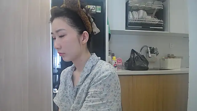 Asiagirll online show from 06-04-26, 01:32