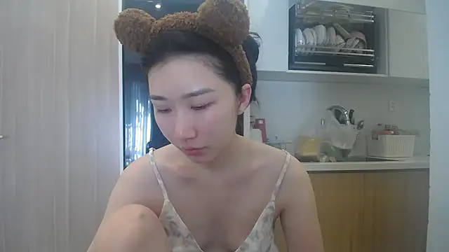 Asiagirll online show from 05-28-26, 01:13