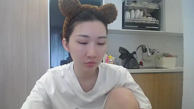 Asiagirll online show from 06-17-26, 03:17