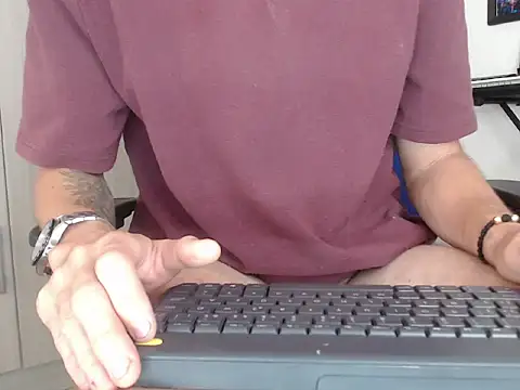 Snapshot of horse_man2 chatting on 03-04-26, 12:13 horse man2 online show from 03-04-26, 12:13