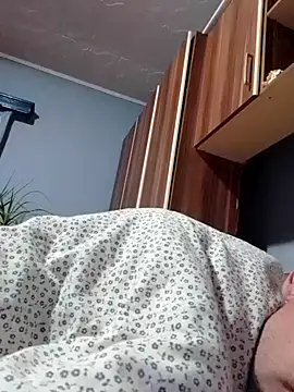 Rolandxxxr online show from 03-10-25, 05:54