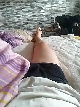 Snapshot of Rolandxxxr chatting on 02-16-26, 09:41 Rolandxxxr online show from 02-16-26, 09:41