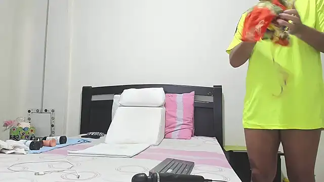 mara2020 69 online show from 10-01-25, 03:05