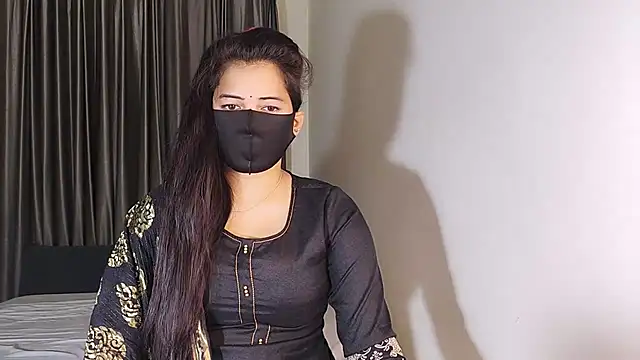 Snapshot of YourLovelyQueen chatting on 01-19-25, 07:15 YourLovelyQueen online show from 01-19-25, 07:15
