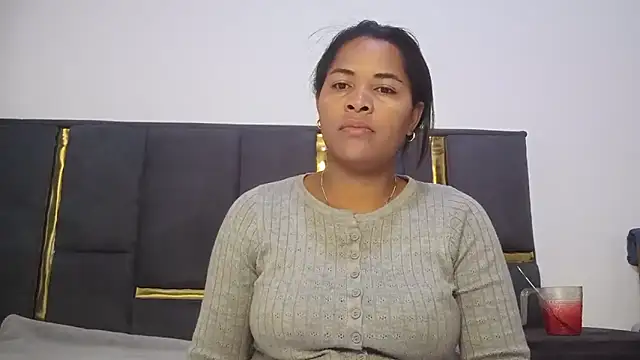 Snapshot of aleixane chatting on 06-12-26, 05:16 aleixane online show from 06-12-26, 05:16
