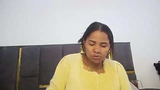 Snapshot of aleixane chatting on 06-24-26, 06:45 aleixane online show from 06-24-26, 06:45