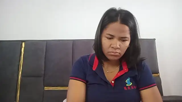 Snapshot of aleixane chatting on 06-20-26, 05:12 aleixane online show from 06-20-26, 05:12