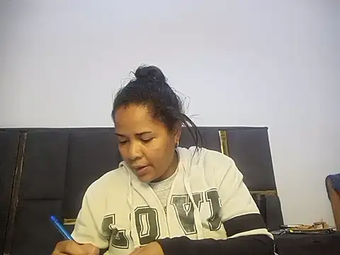 Snapshot of aleixane chatting on 07-08-26, 06:52 aleixane online show from 07-08-26, 06:52